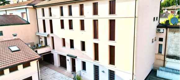 2 bedrooms Apartment in Carpi, Italy No. 341197 7