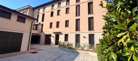 2 bedrooms Apartment in Carpi, Italy No. 341197 6