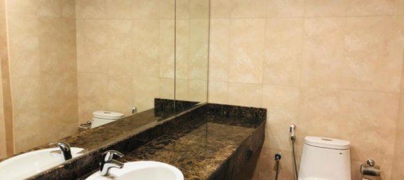 6503m² Building in Dubai, UAE No. 8944 5