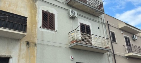 3-Zimmer Haus in Carlentini, Italy, Nr. 251256 4