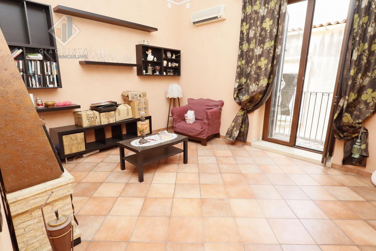 4 rooms House in Palagonia, Italy No. 232377