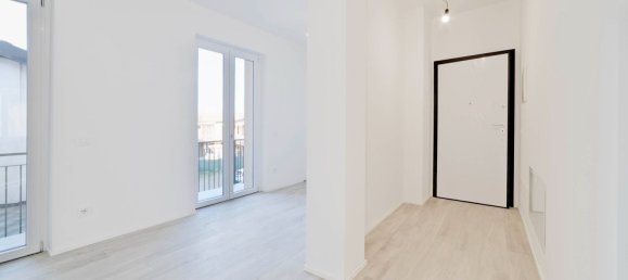 3 rooms Apartment in Gallarate, Italy No. 207543 6