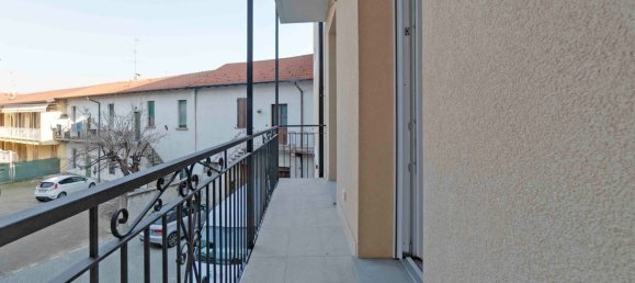 3 rooms Apartment in Gallarate, Italy No. 207543 29