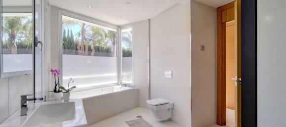 5 Schlafzimmer Villa in Marbella, Spain, Nr. 84308 32