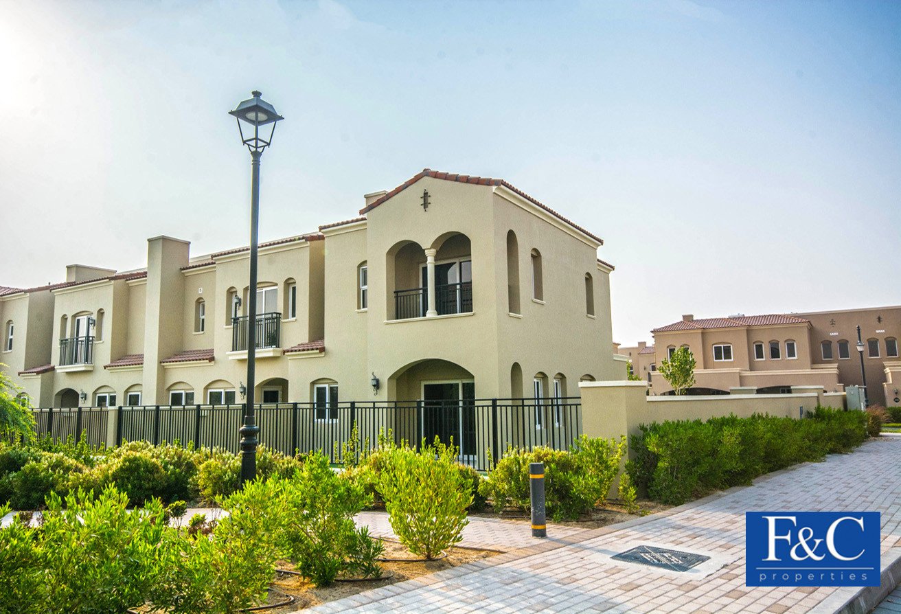 3 bedrooms Townhouse in Serena, UAE No. 458