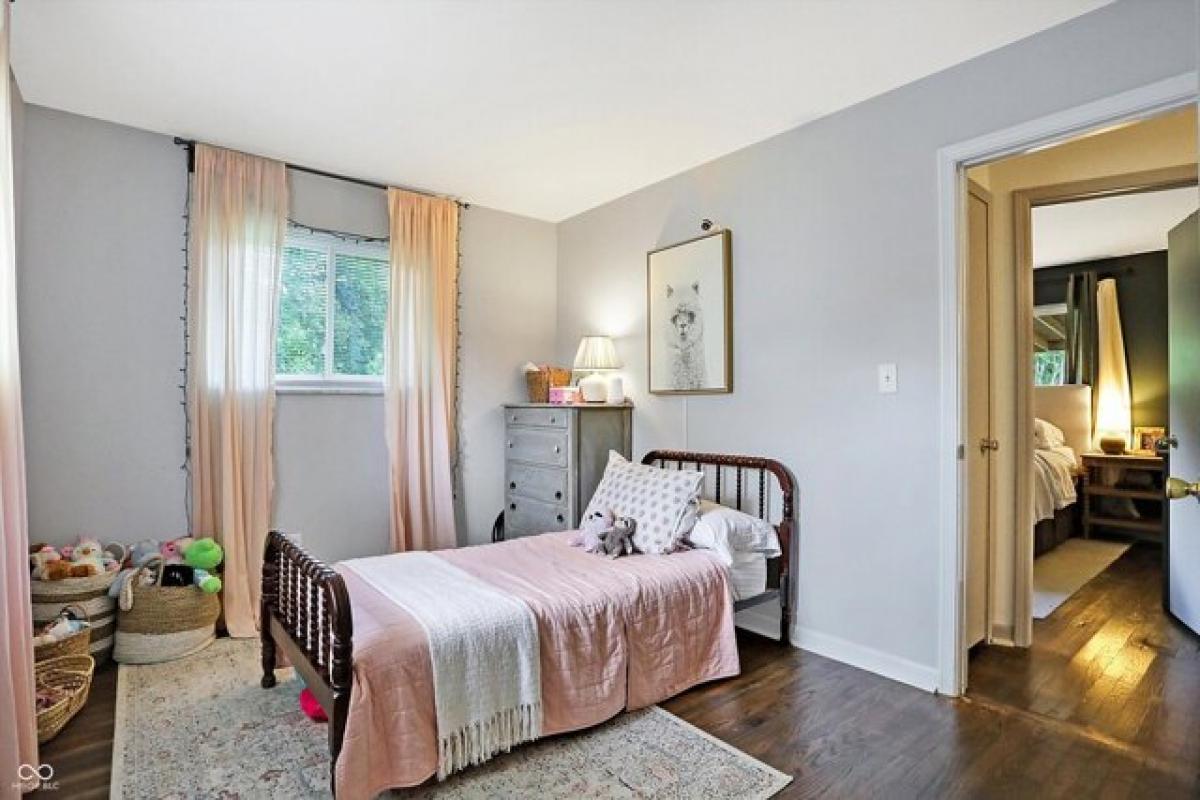 Дом с 3 спальнями в Индианаполис, США № 380464