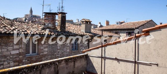 5 rooms Apartment in Todi, Italy No. 134023 2