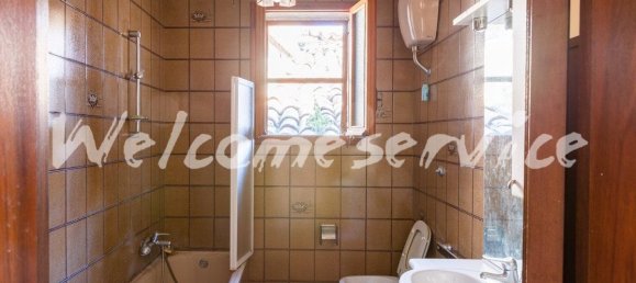 5 rooms Apartment in Todi, Italy No. 134023 12
