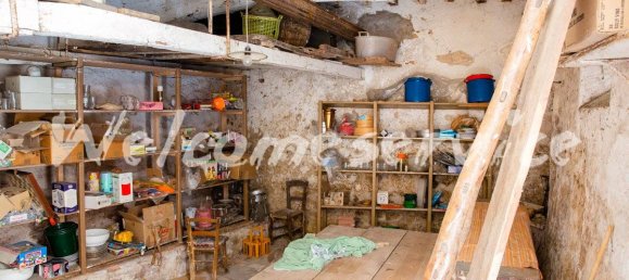 5 rooms Apartment in Todi, Italy No. 134023 6