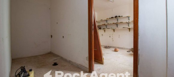 Квартира с 3 спальнями в Сассари, Италия № 290279 28