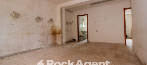 Квартира с 3 спальнями в Сассари, Италия № 290279 27