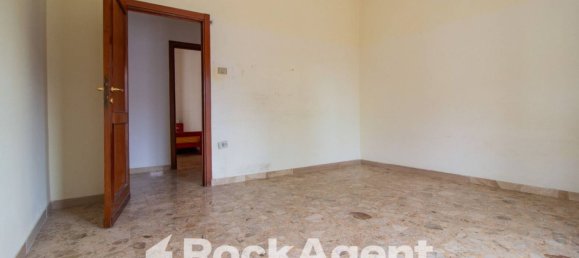 Квартира с 3 спальнями в Сассари, Италия № 290279 11