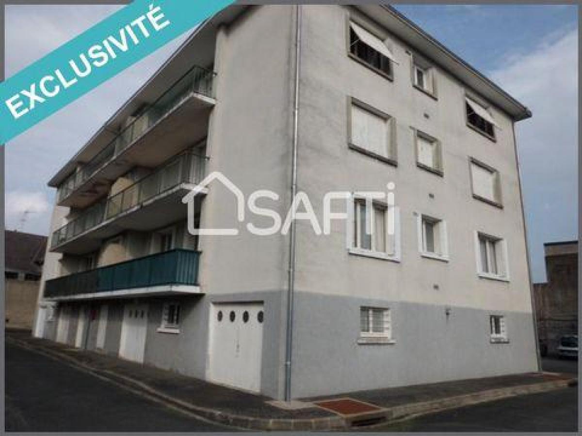 3 bedrooms Apartment in Vierzon, France No. 15324