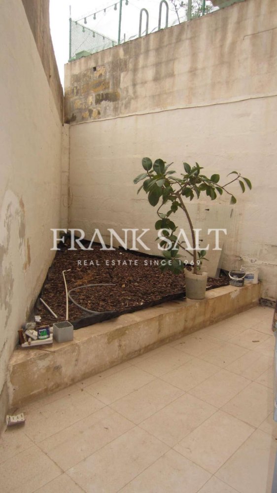 Магазин 92м² в Биркиркара, Мальта № 8313