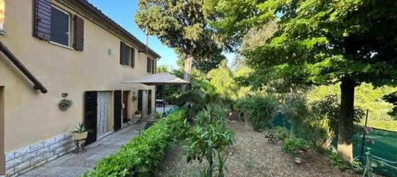 8 غرف نوم فيلا في Pesaro, Italy رقم 326347 19