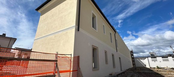 3-Zimmer Doppelhaus in Campi Bisenzio, Italy, Nr. 9862 2