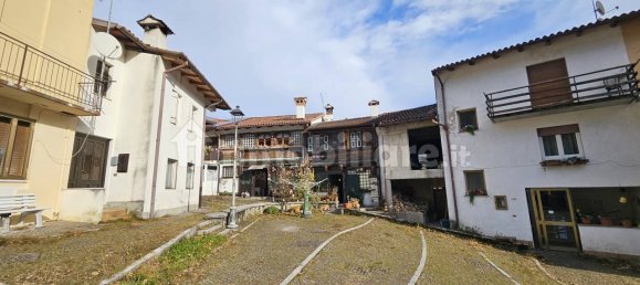 2 Schlafzimmer Haus in Udine, Italy, Nr. 274656 2