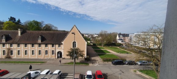 Квартира с 1 спальней в Эврё, Франция № 332257 4