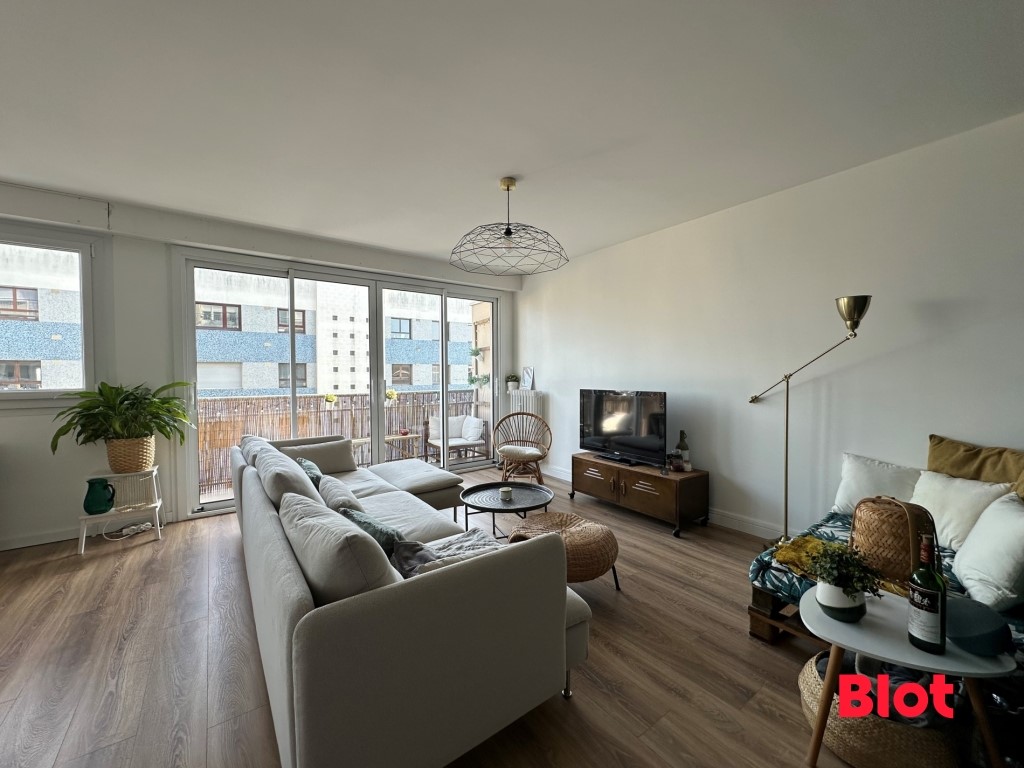 3 Schlafzimmer Wohnung in Rennes, France, Nr. 205896