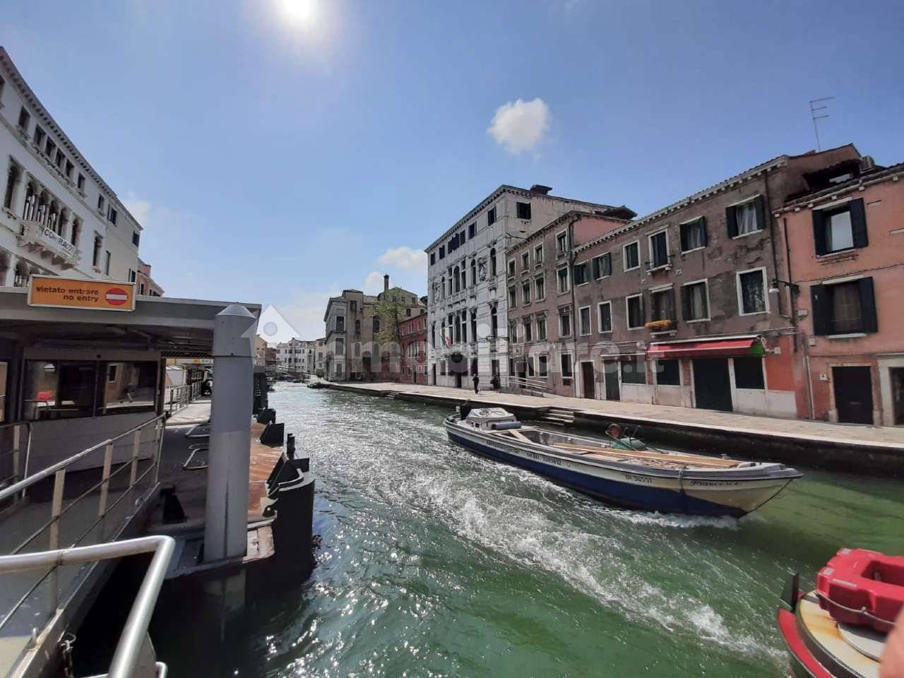 3 bedrooms Apartment in Venice, Italy No. 161496