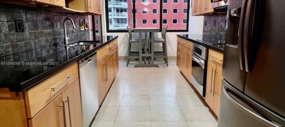Propriedade comercial T3 em Miami, EUA N.º 614163 21