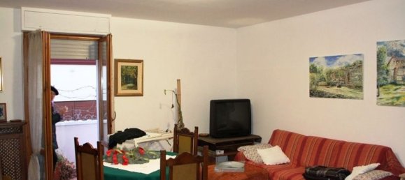 Квартира с 5 комнатами в Орвието, Италия № 47350 3