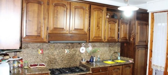 Квартира с 5 комнатами в Орвието, Италия № 47350 8