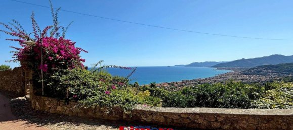 Apartamento de 2 dormitorios en Borgio Verezzi, Italy No. 283299 5