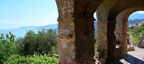 Apartamento de 2 dormitorios en Borgio Verezzi, Italy No. 283299 3