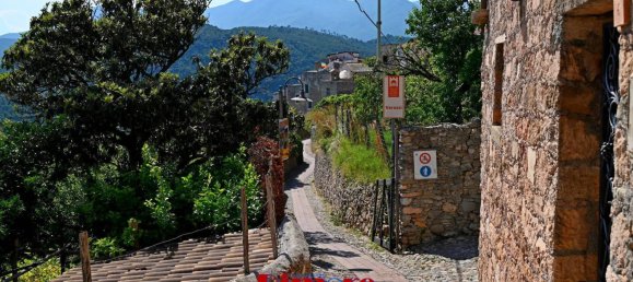 Apartamento de 2 dormitorios en Borgio Verezzi, Italy No. 283299 4