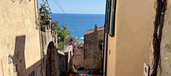 Apartamento de 2 dormitorios en Borgio Verezzi, Italy No. 283299 12