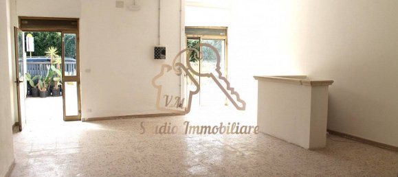 125m² Commercial property in Rome, Italy No. 113076 14