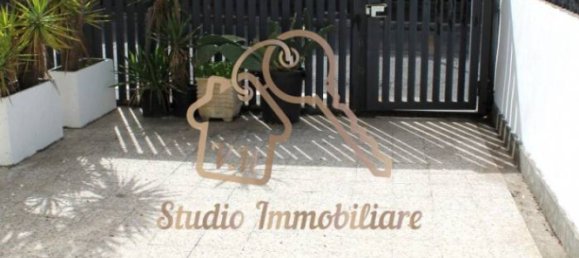 125m² Commercial property in Rome, Italy No. 113076 5