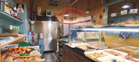 2 rooms Commercial property in Turin, Italy No. 265361 3