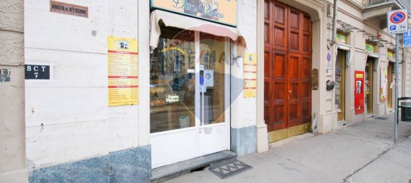 2 rooms Commercial property in Turin, Italy No. 265361 16
