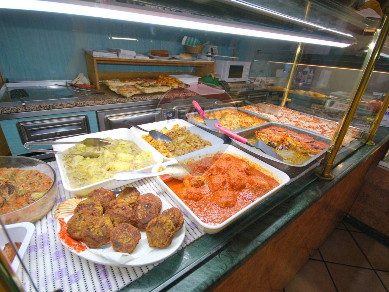 2 rooms Commercial property in Turin, Italy No. 265361