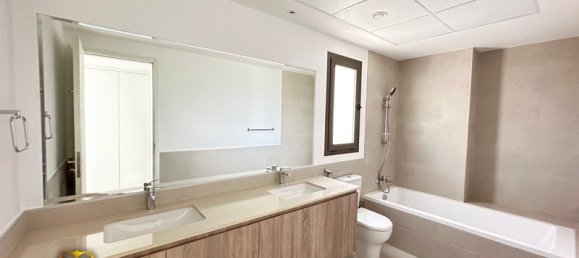 3 bedrooms Townhouse in Town Square, UAE No. 33783 12