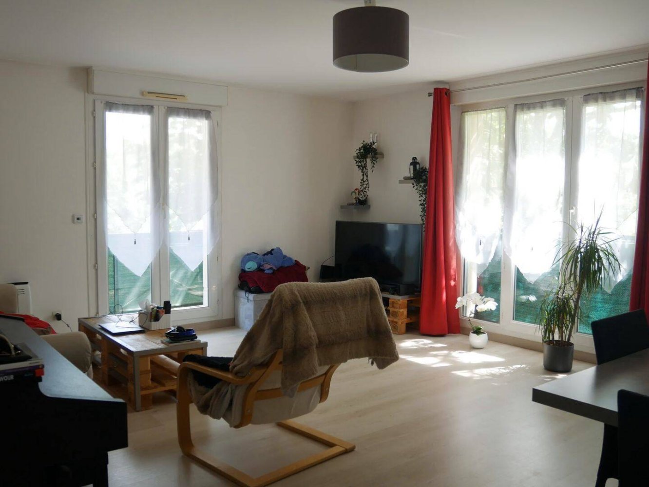 2 bedrooms Apartment in Trappes, France No. 333827