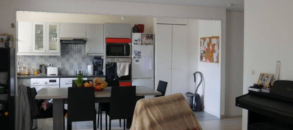 2 bedrooms Apartment in Trappes, France No. 333827 2