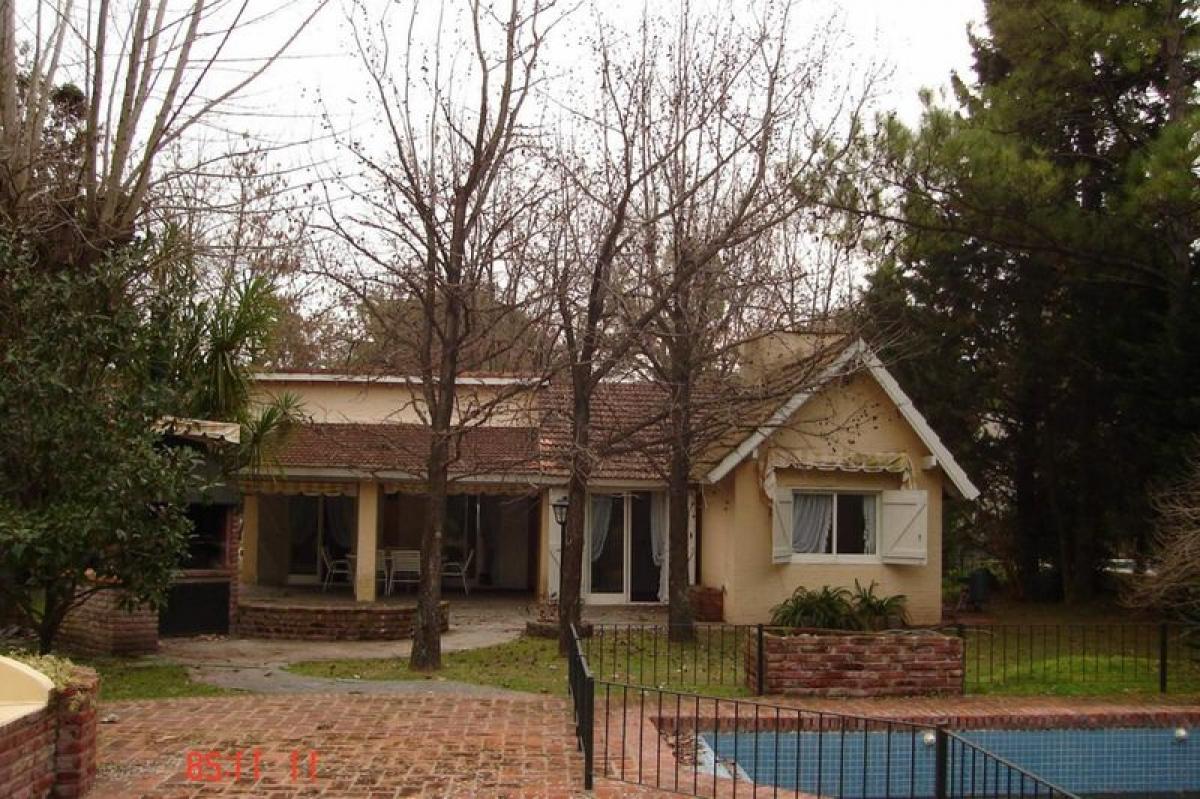 3 bedrooms House in Pilar, Argentina No. 62784