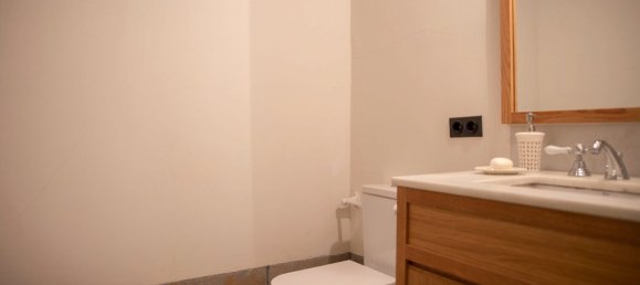 7 bedrooms House in Lleida, Spain No. 180224 26