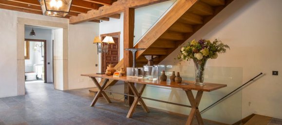 7 bedrooms House in Lleida, Spain No. 180224 2