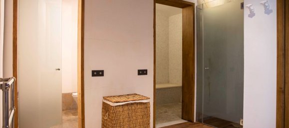 7 bedrooms House in Lleida, Spain No. 180224 25