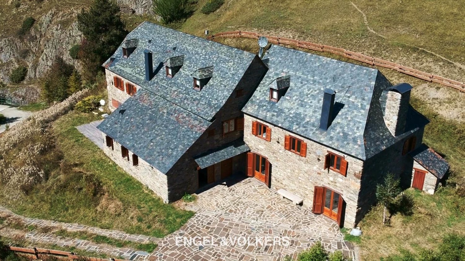 7 bedrooms House in Lleida, Spain No. 180224