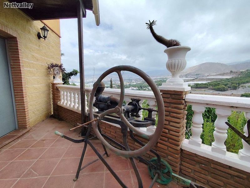 7 bedrooms House in Granada, Spain No. 237808