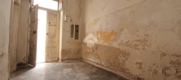 3-salle Maison à Francavilla Fontana, Italy No. 41019 23