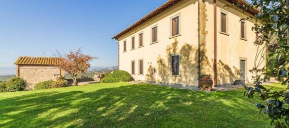 16غرفة فيلا في Vinci, Italy رقم 60020 40