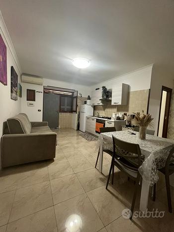 2 rooms Commercial property in Naples, Italy No. 292729