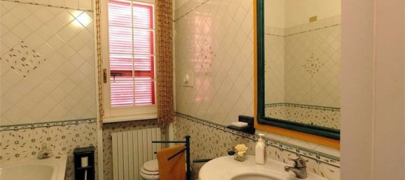 Вилла с 8 комнатами в Гроппарелло, Италия № 116538 25