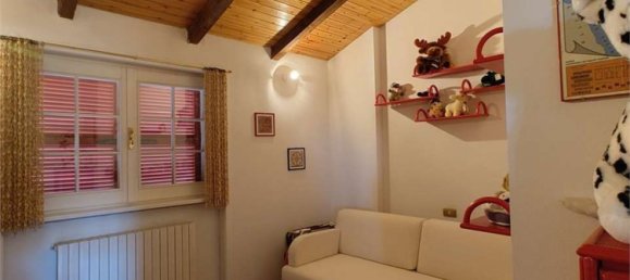 Вилла с 8 комнатами в Гроппарелло, Италия № 116538 23